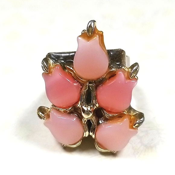 Repurposed Hand Crafted Vintage 1950s Thermoset Adjustable Ring - Picture 10 of 12